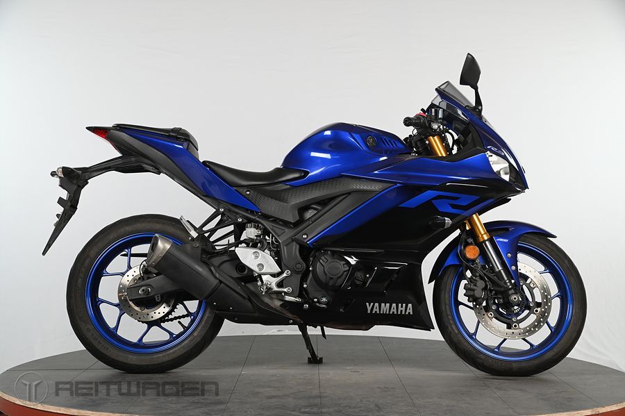 야마하 YZF R3 main