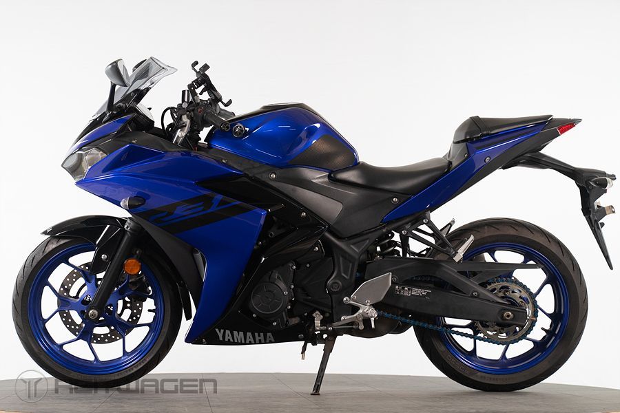 야마하 YZF R3 thumb 2