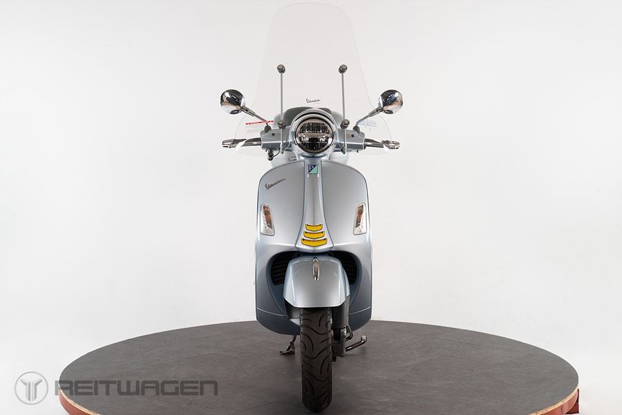 베스파 GTS 300 슈퍼테크 more