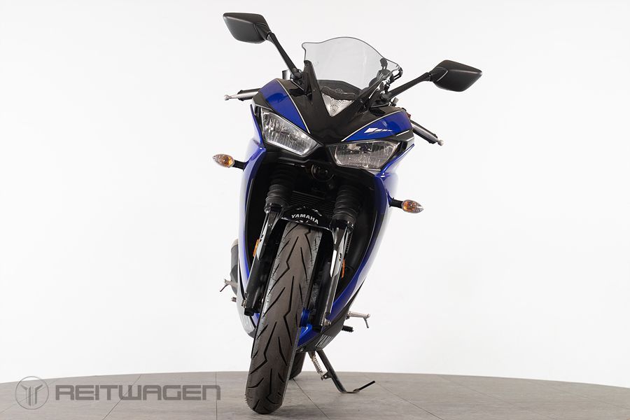 야마하 YZF R3 more