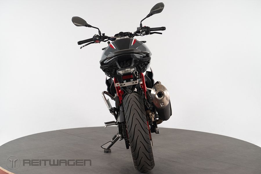 BMW G 310 R 4