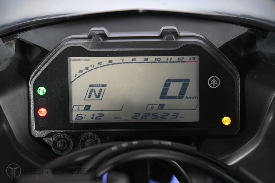 야마하 YZF R3 more