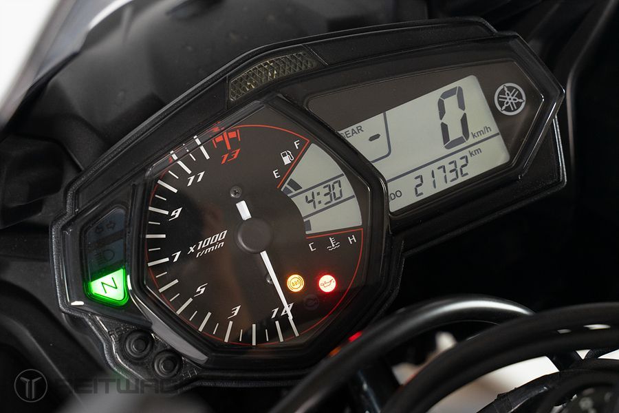야마하 YZF R3 more