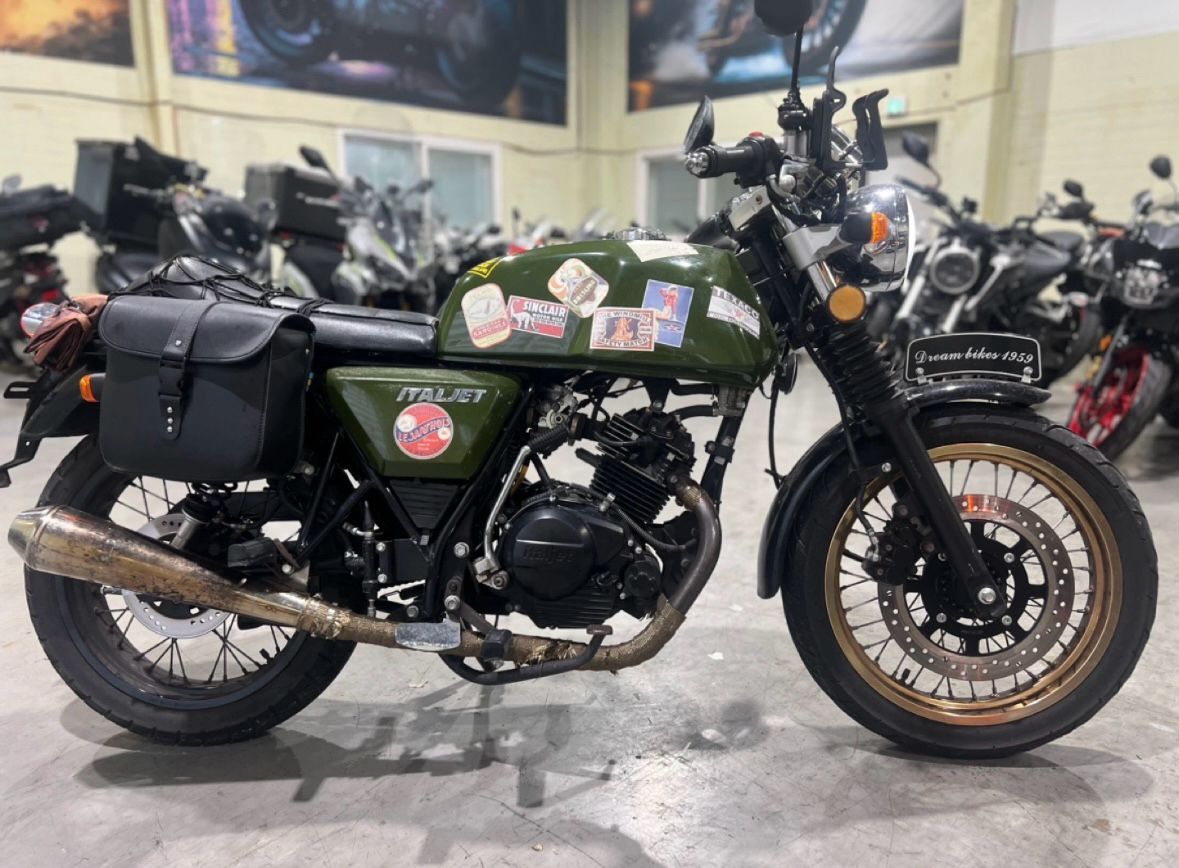 이탈젯 그리폰 125 main