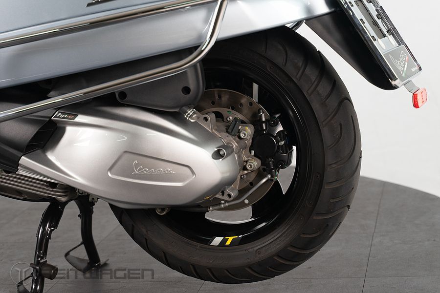 베스파 GTS 300 슈퍼테크 12