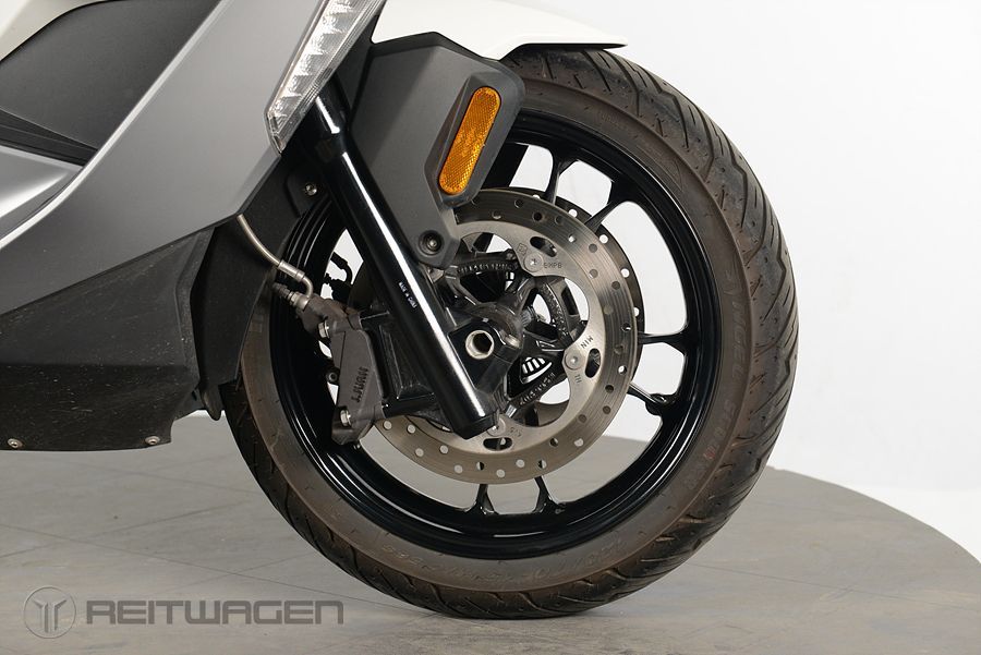BMW C 400 GT 12