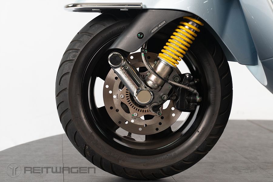 베스파 GTS 300 슈퍼테크 14