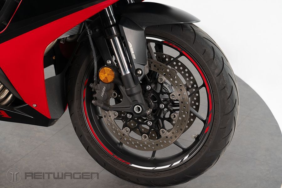 혼다 CBR 650 R MT 14