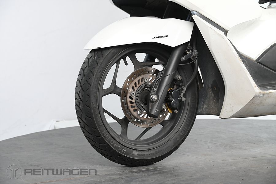 혼다 PCX 125 14