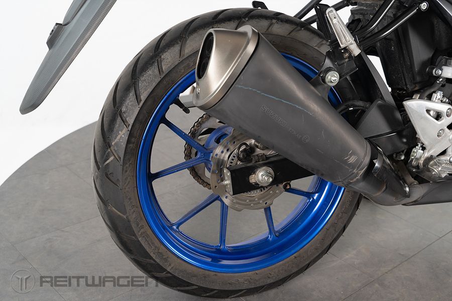 스즈키 GSX S 125 16