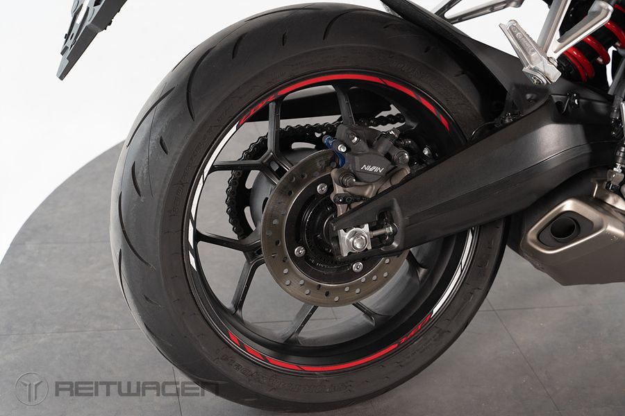 혼다 CBR 650 R MT 16
