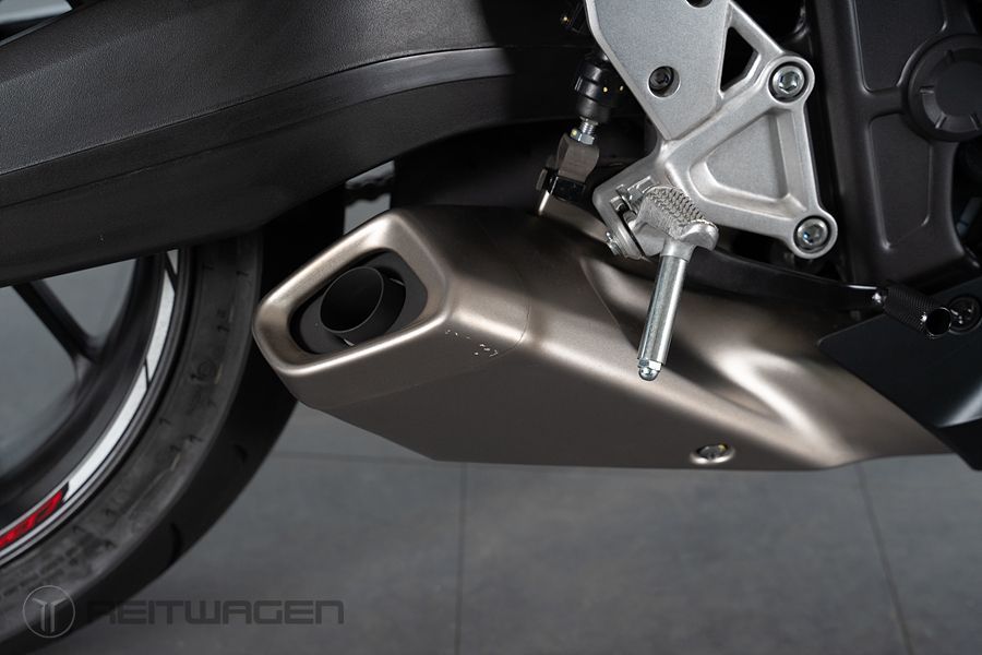 혼다 CBR 650 R MT 17