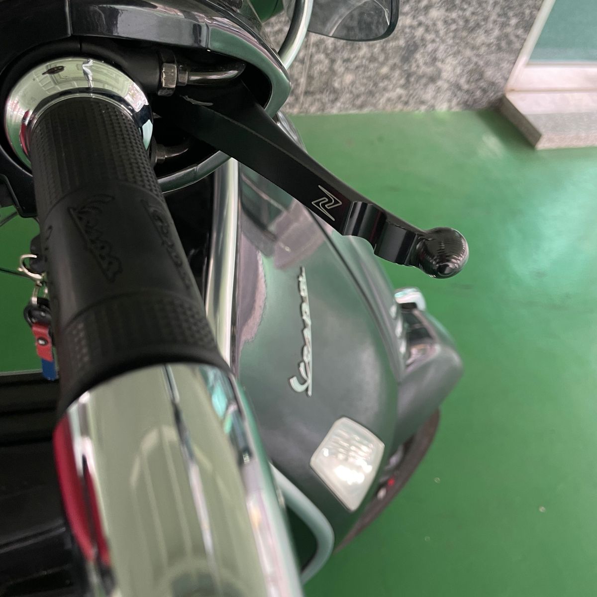 베스파 GTS 300 투어링 ABS more