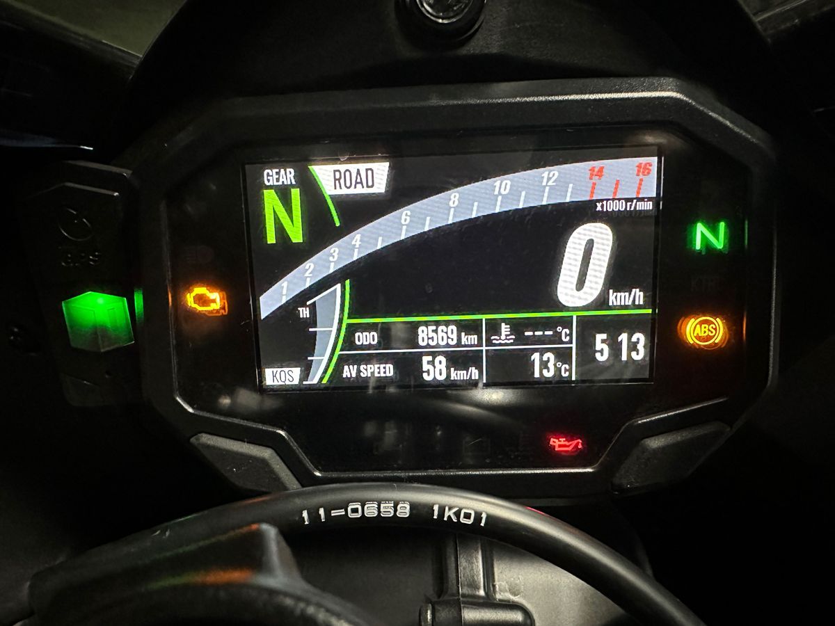 가와사키 닌자 ZX 10 R 5