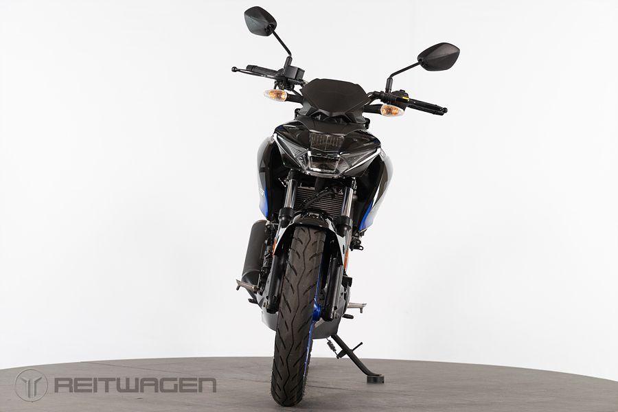 스즈키 GSX S 125 more