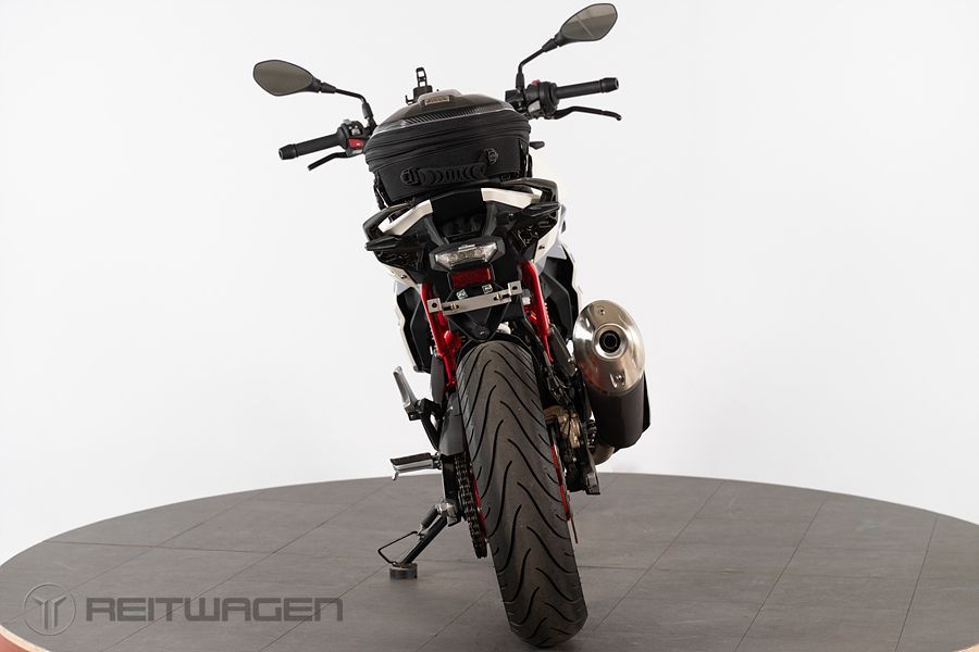BMW G 310 R 4