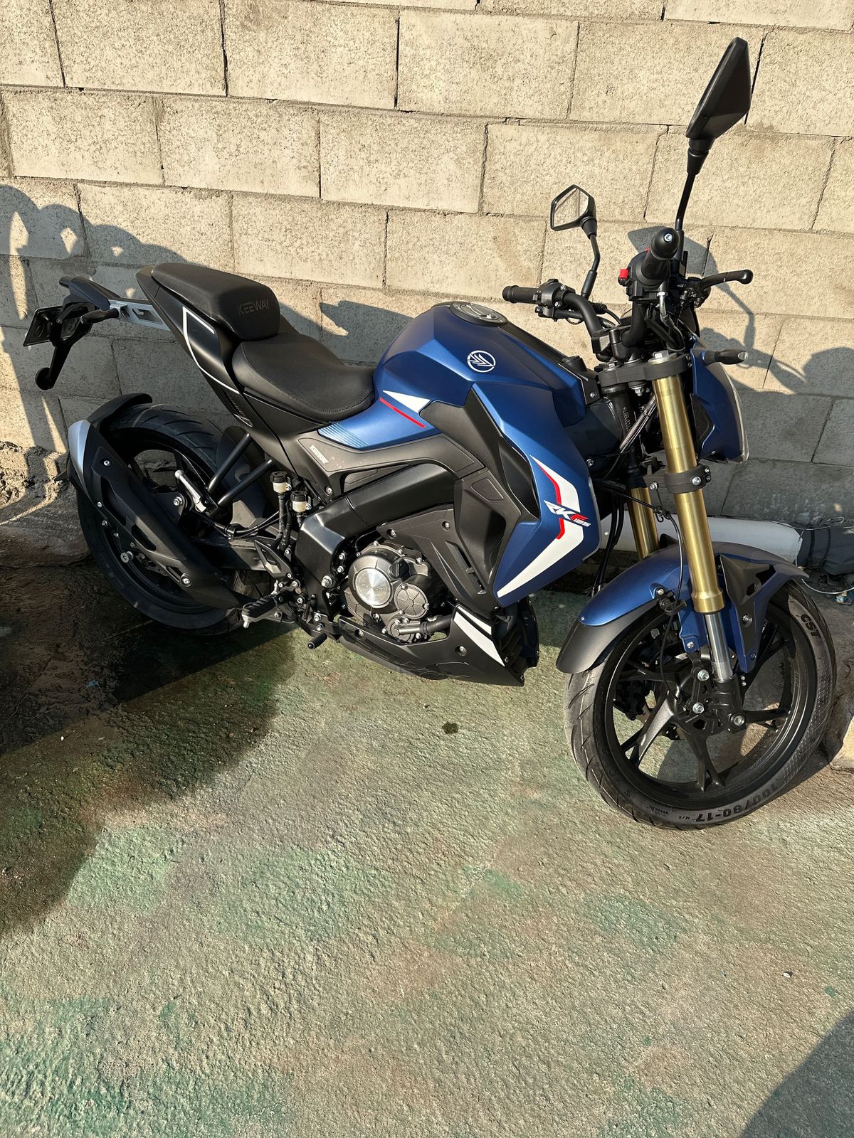 베넬리 RKF 125 main