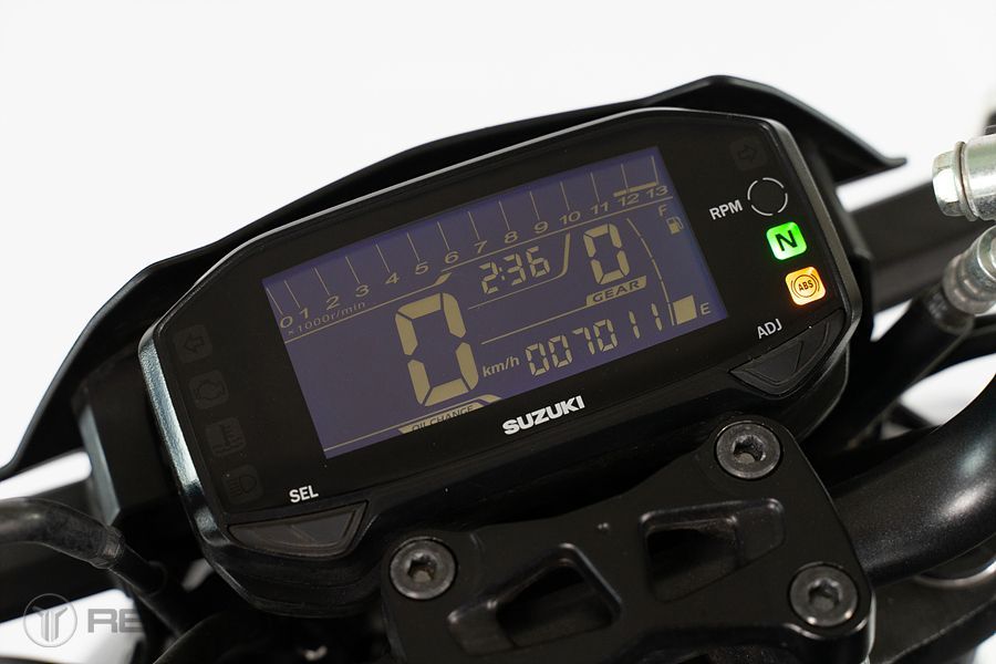 스즈키 GSX S 125 more