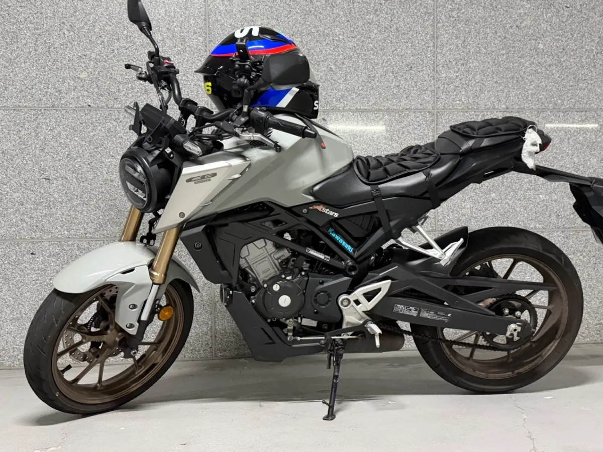 혼다 CB 125 R thumb 2