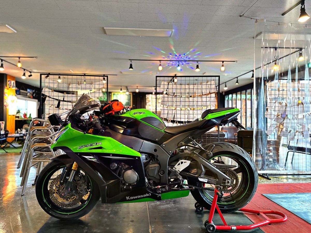 가와사키 닌자 ZX 10 R thumb 2