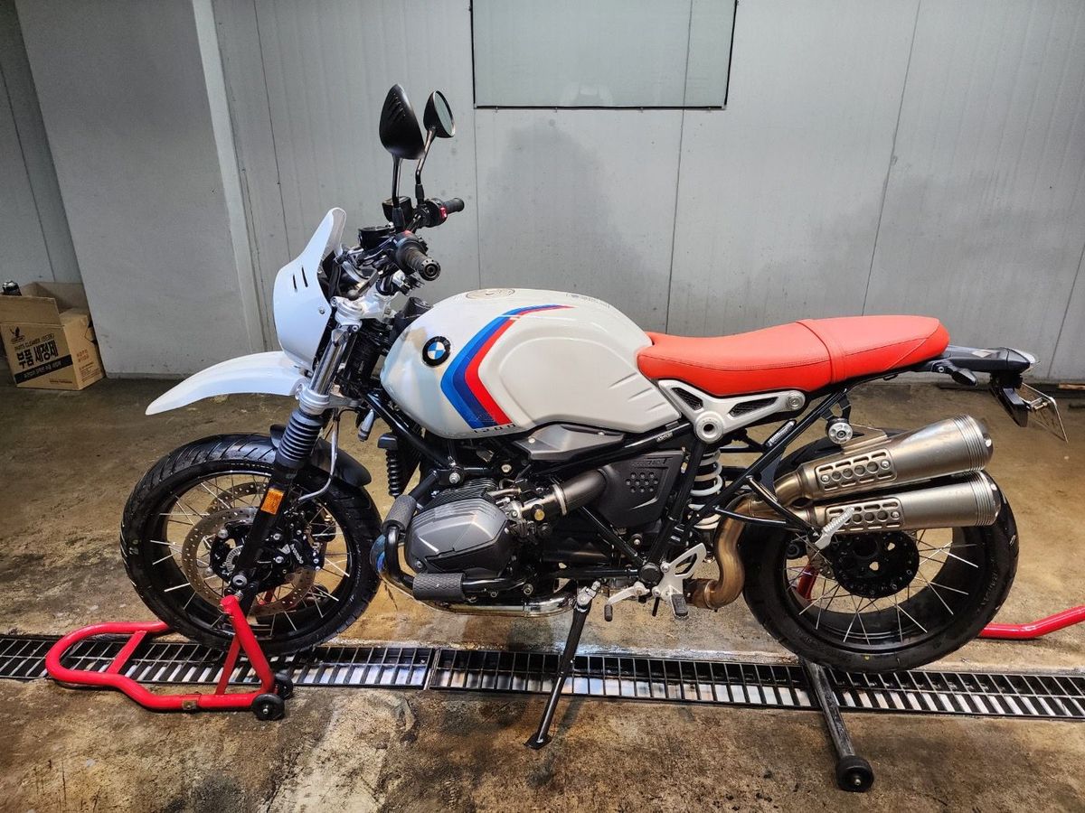 BMW R nine T 어반 GS thumb 2