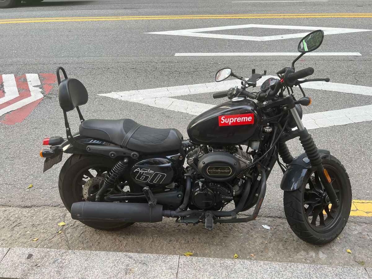 KR모터스 아퀼라 125 main