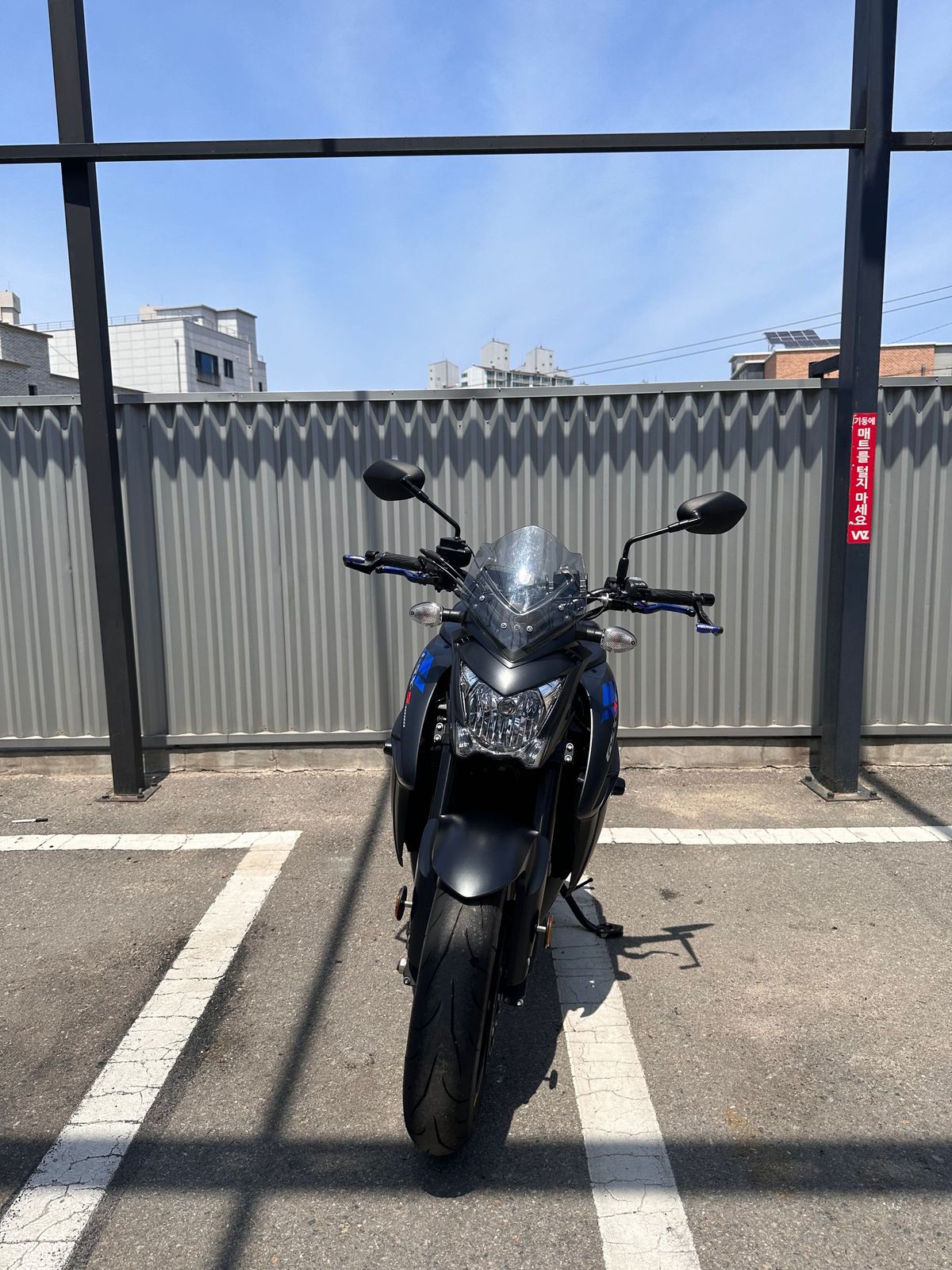 스즈키 GSX S 1000 more