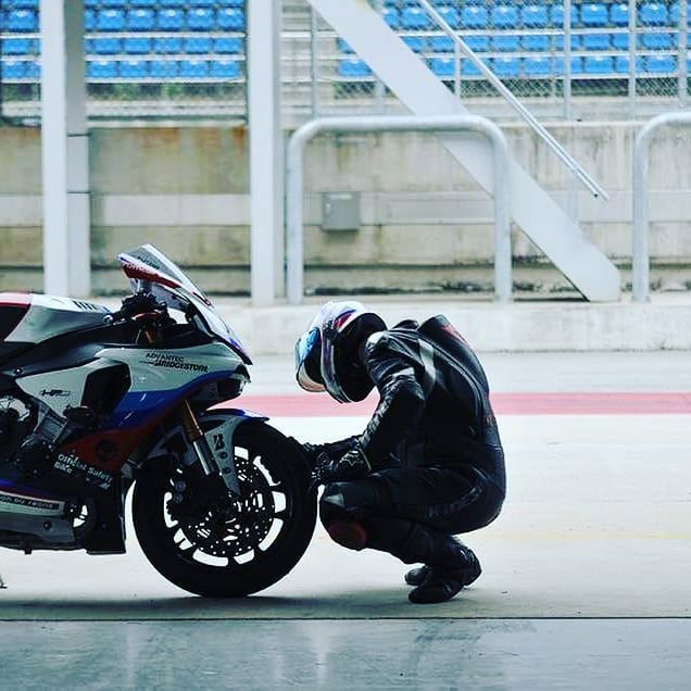 야마하 YZF R1 4