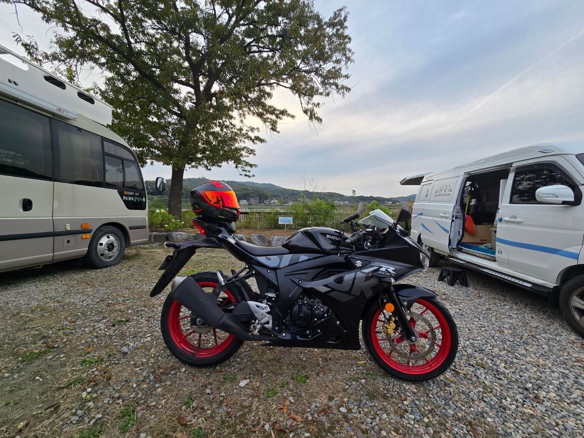 스즈키 GSX R 125 ABS 7