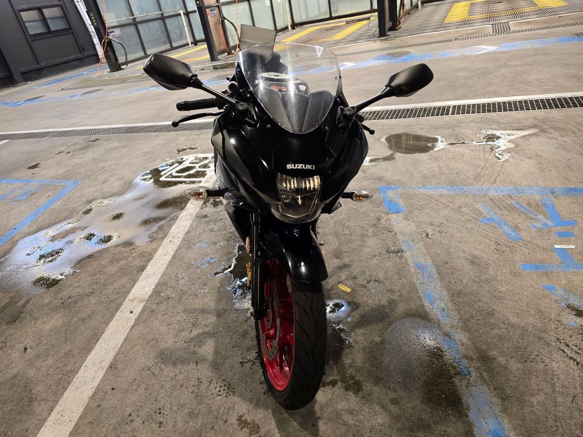 스즈키 GSX R 125 ABS 4