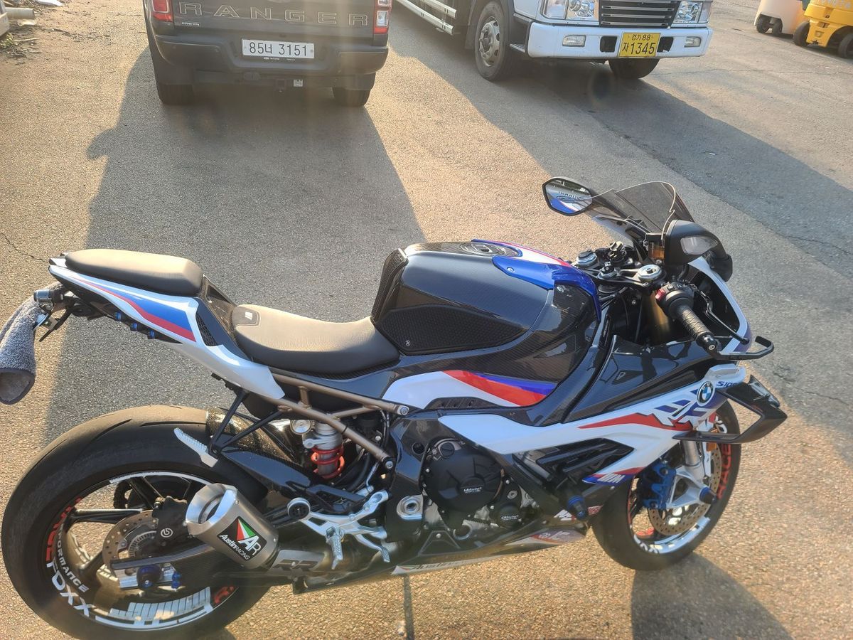 BMW S 1000 RR thumb 2