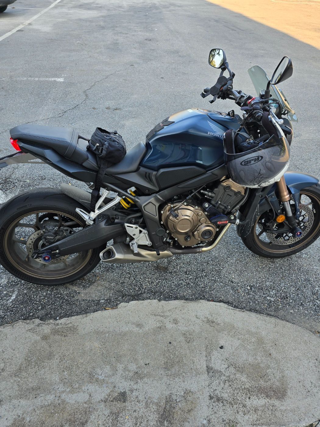 혼다 CB 650 R 4