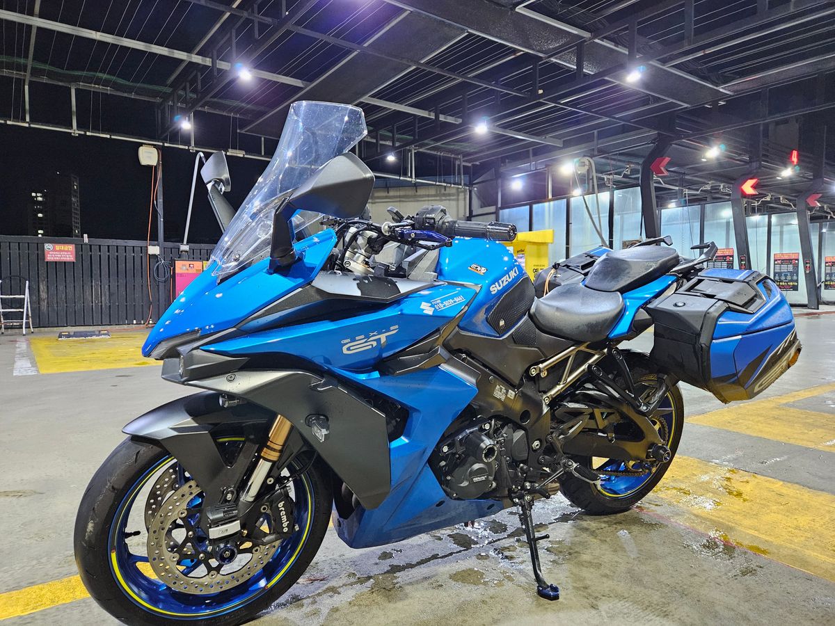 스즈키 GSX S 1000 GT 14