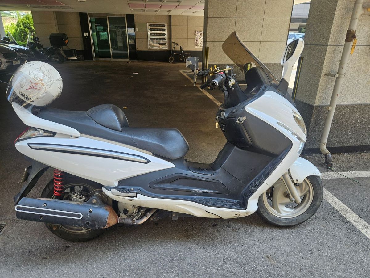 SYM 보이져 300 i EVO 7