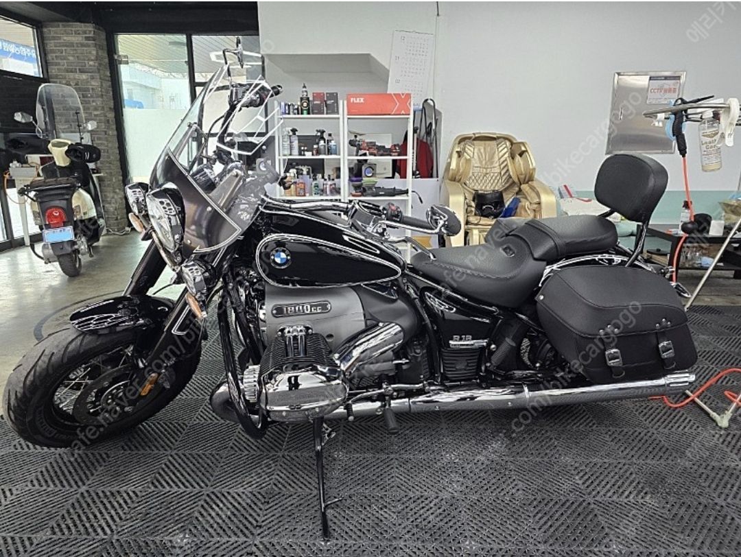 BMW R 18 클래식 main
