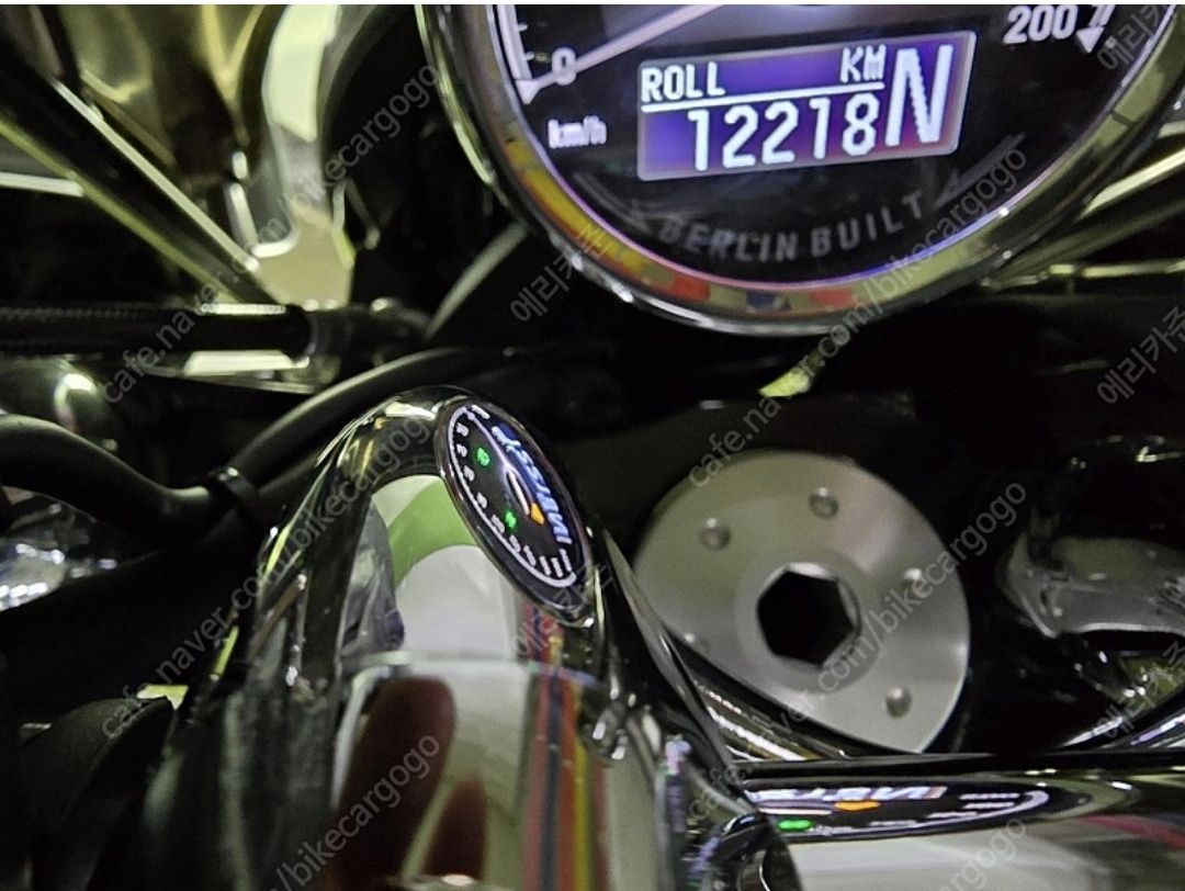 BMW R 18 클래식 8