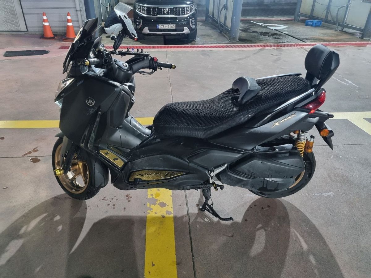 야마하 XMAX 300 ABS 5