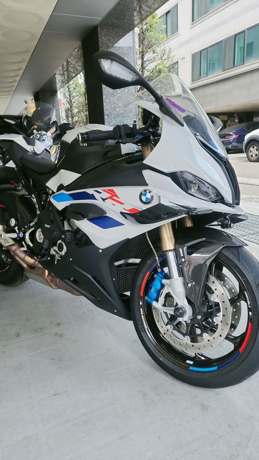 BMW S 1000 RR thumb 2