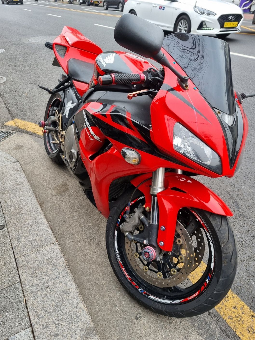 혼다 CBR 1000 RR 9