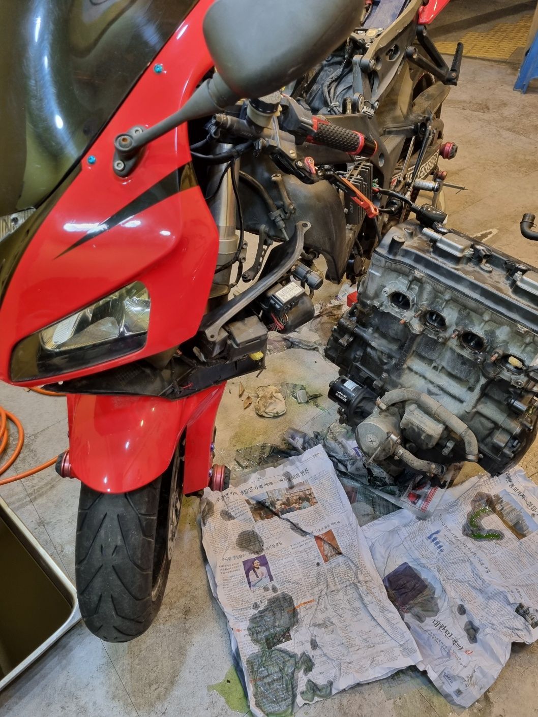 혼다 CBR 1000 RR 8