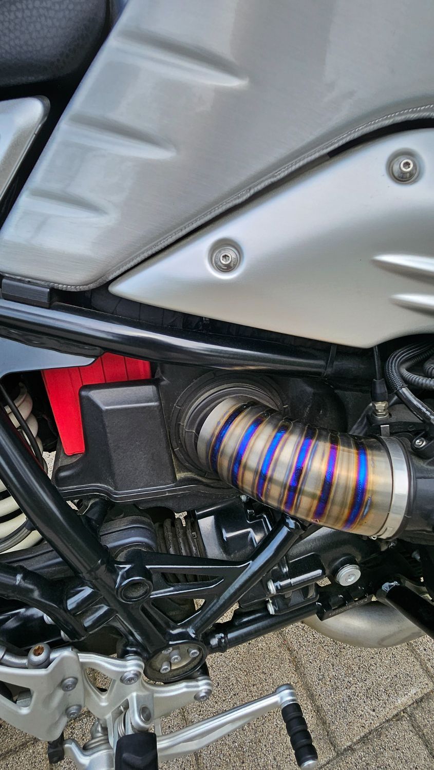 BMW R nine T  thumb 2