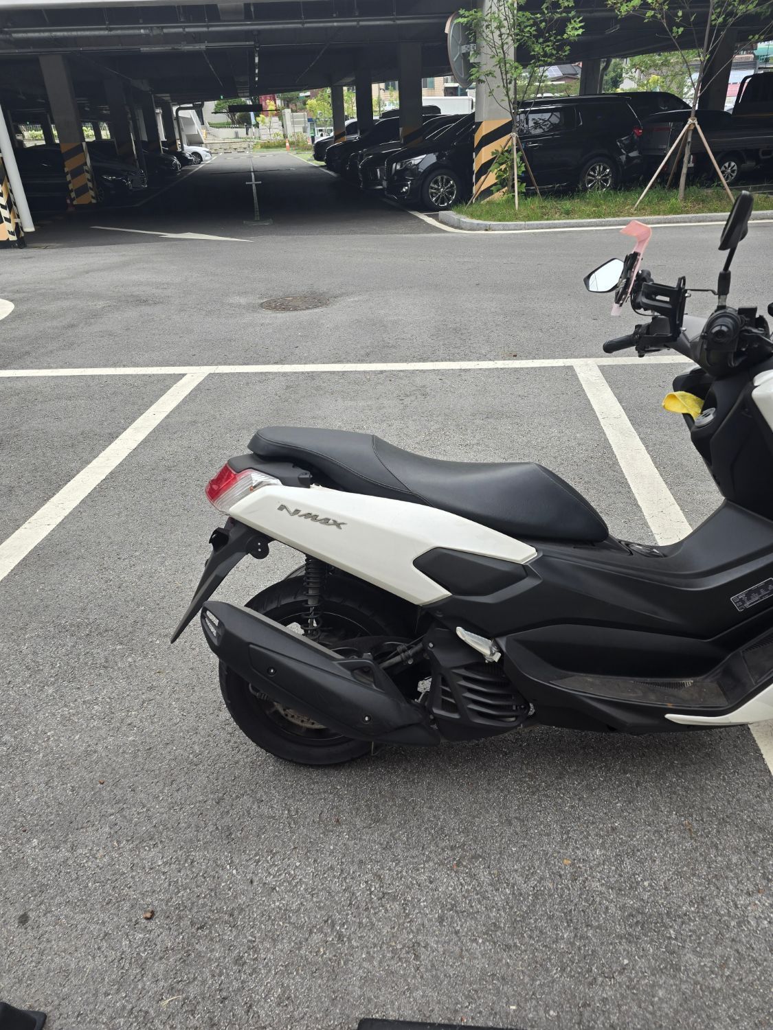 야마하 NMAX 125 4
