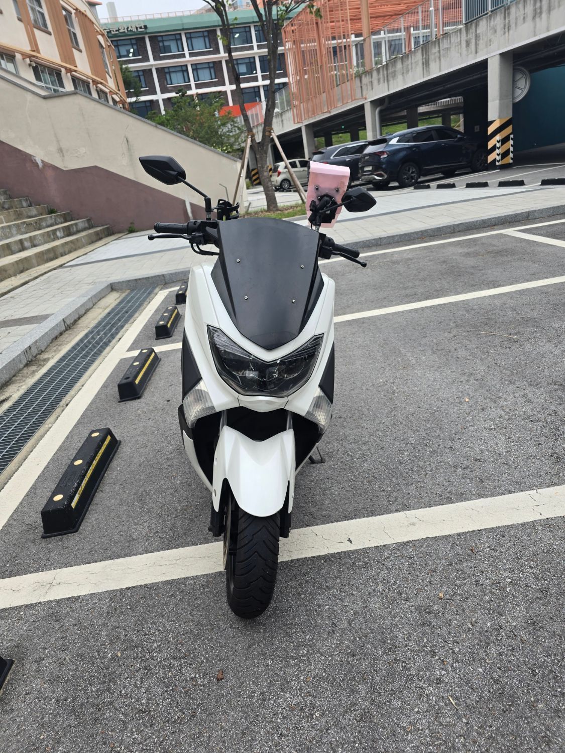 야마하 NMAX 125 more