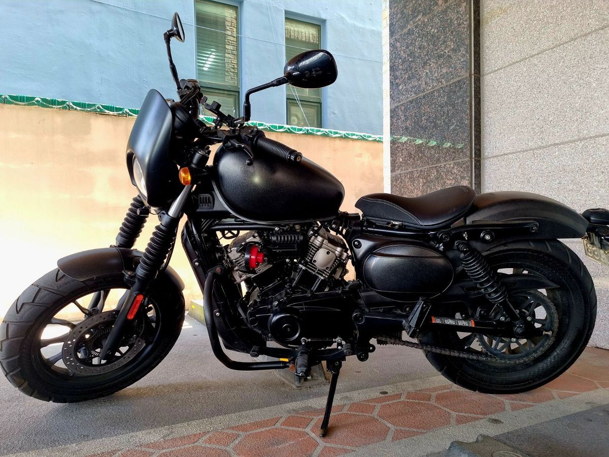 KR모터스 아퀼라 300 S 6