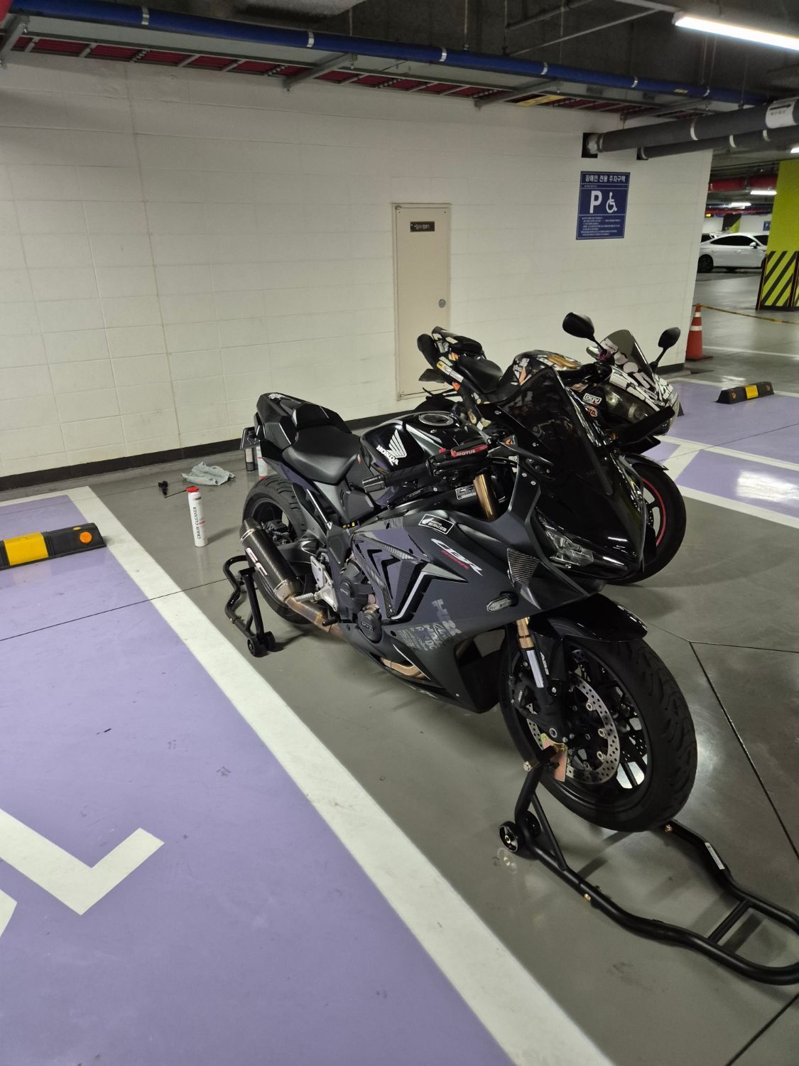혼다 CBR 650 R MT main