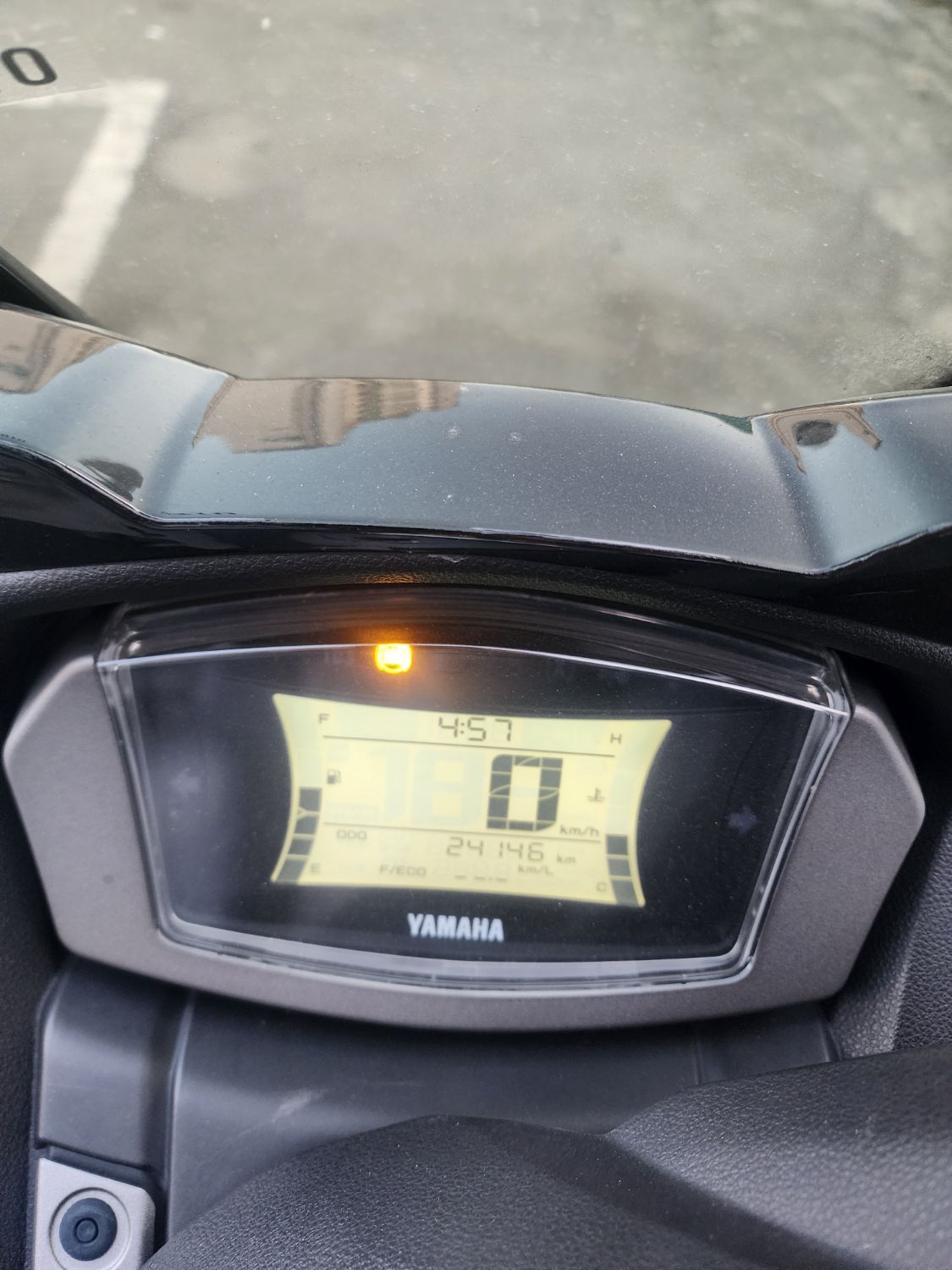 야마하 NMAX 125 4