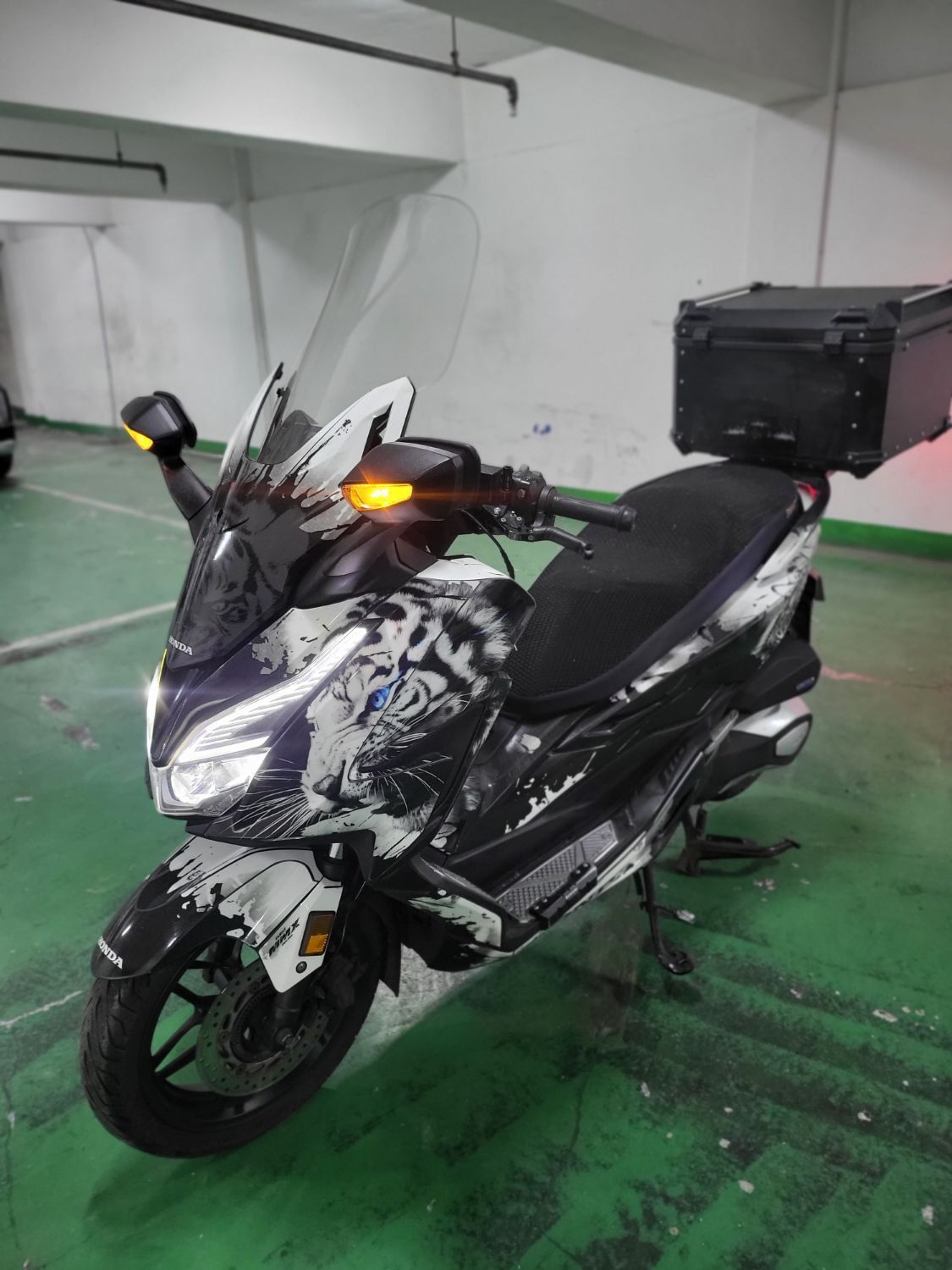 혼다 포르자 350 main