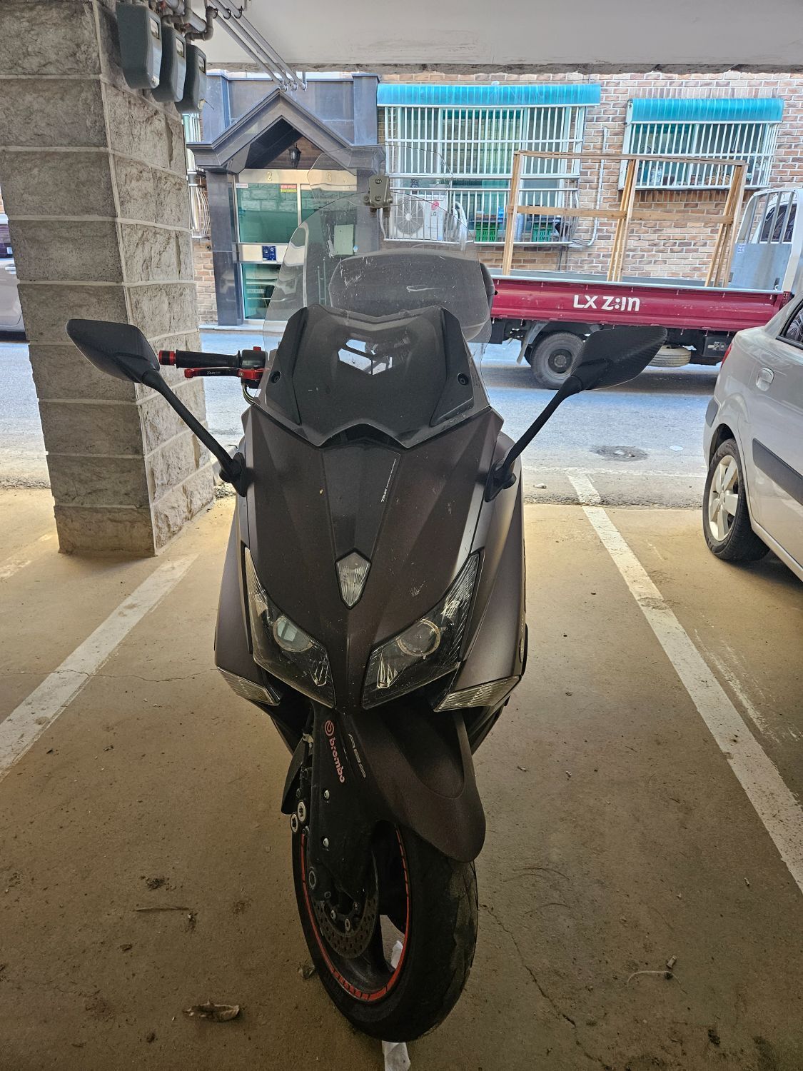 야마하 TMAX 530 7