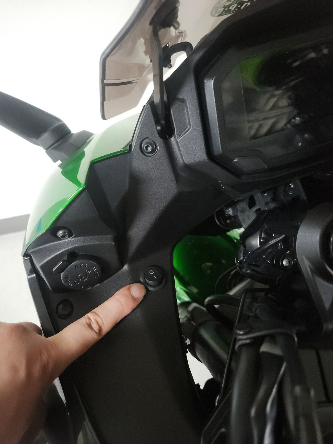 가와사키 Z 1000 SX more