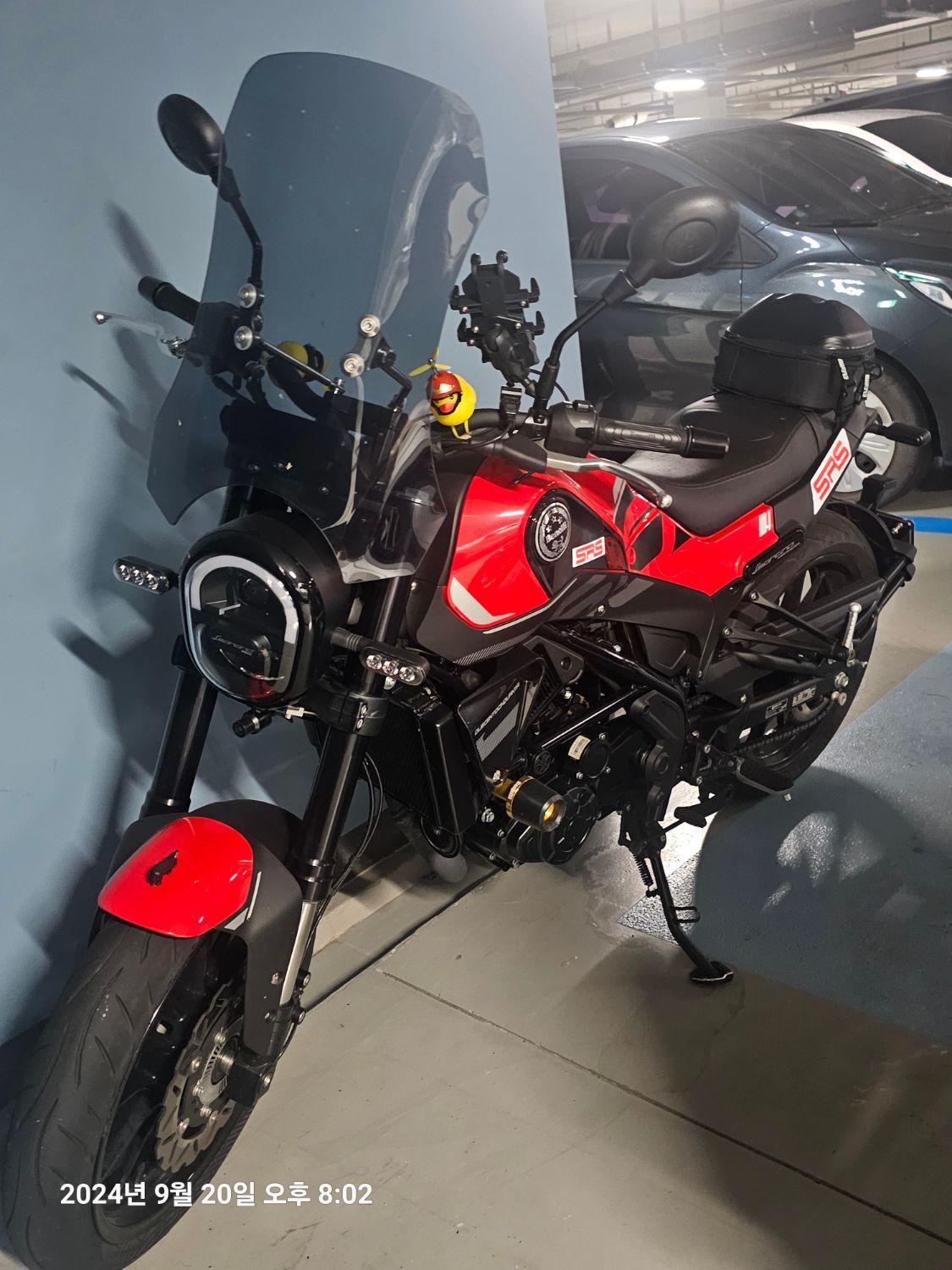 베넬리 레온치노 250 main